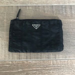 Prada pouch (authentic)🖤
